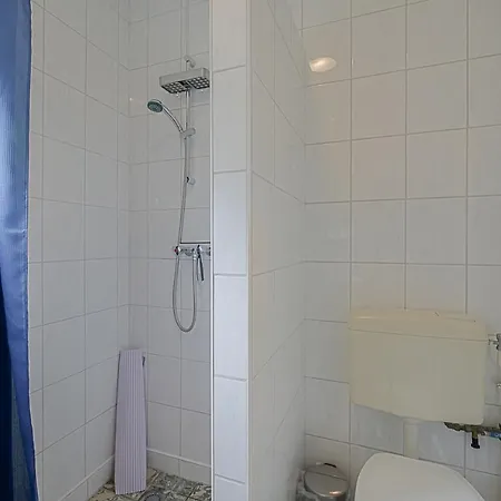 Eenvoudig Zomerhuisje De Strandpost - Aan Zee Holiday home *