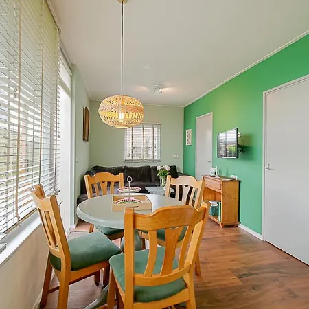 Eenvoudig Zomerhuisje De Strandpost - Aan Zee Callantsoog