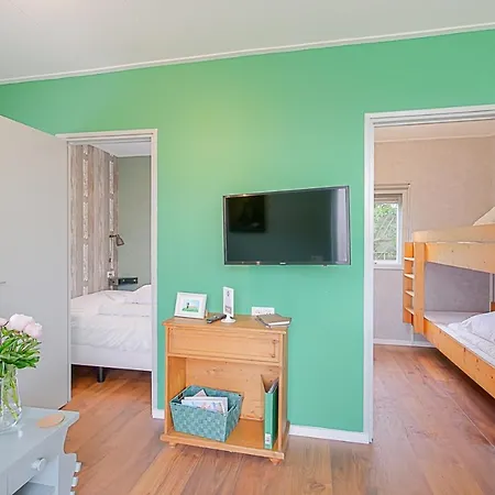 Hébergement de vacances Eenvoudig Zomerhuisje De Strandpost - Aan Zee