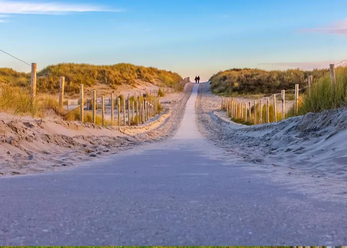 Eenvoudig Zomerhuisje De Strandpost - Aan Zee Ferienhaus