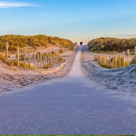 Eenvoudig Zomerhuisje De Strandpost - Aan Zee Σπίτι διακοπών